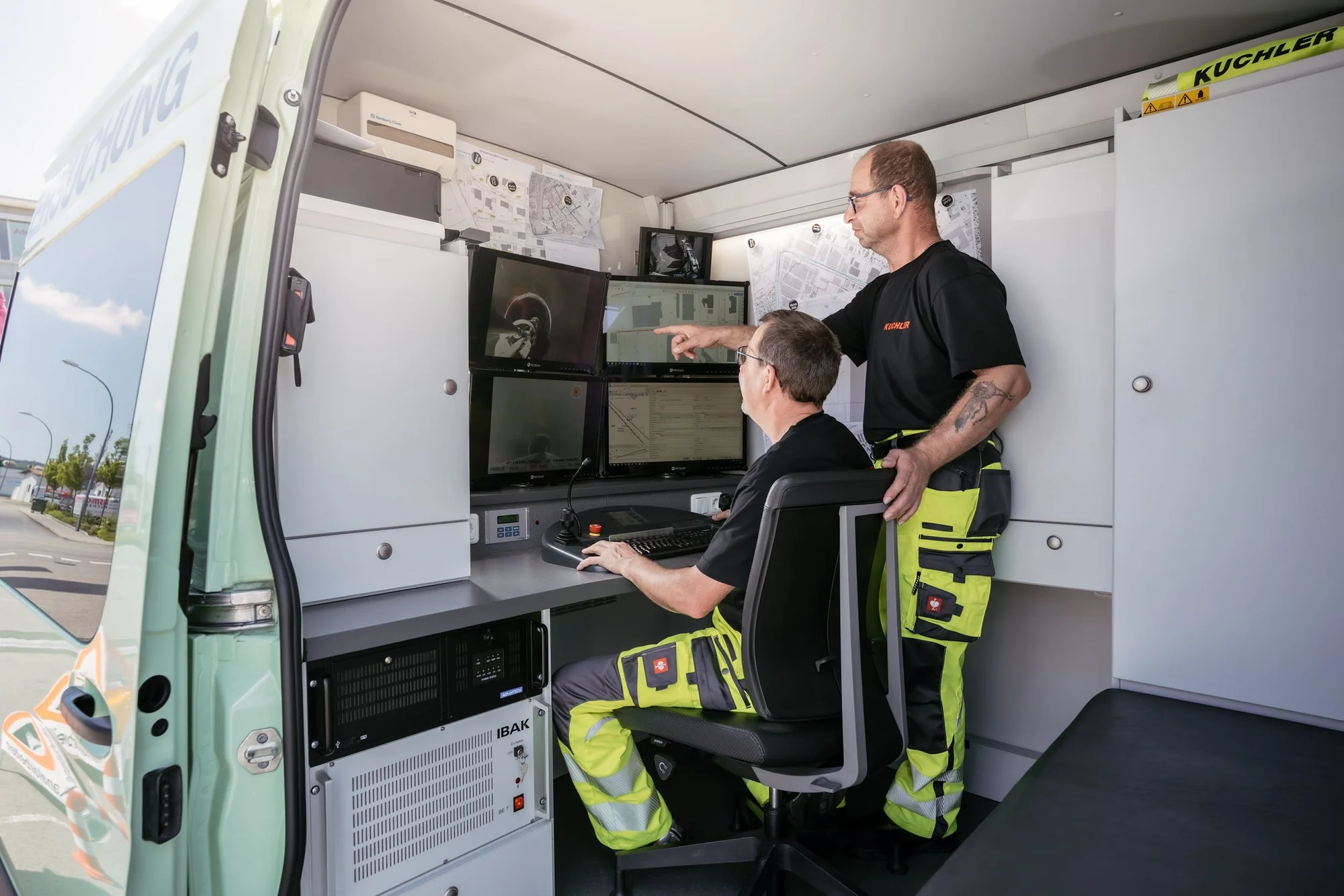 Leistungen Kanalreinigung Rohrreinigung TV Kanaluntersuchung